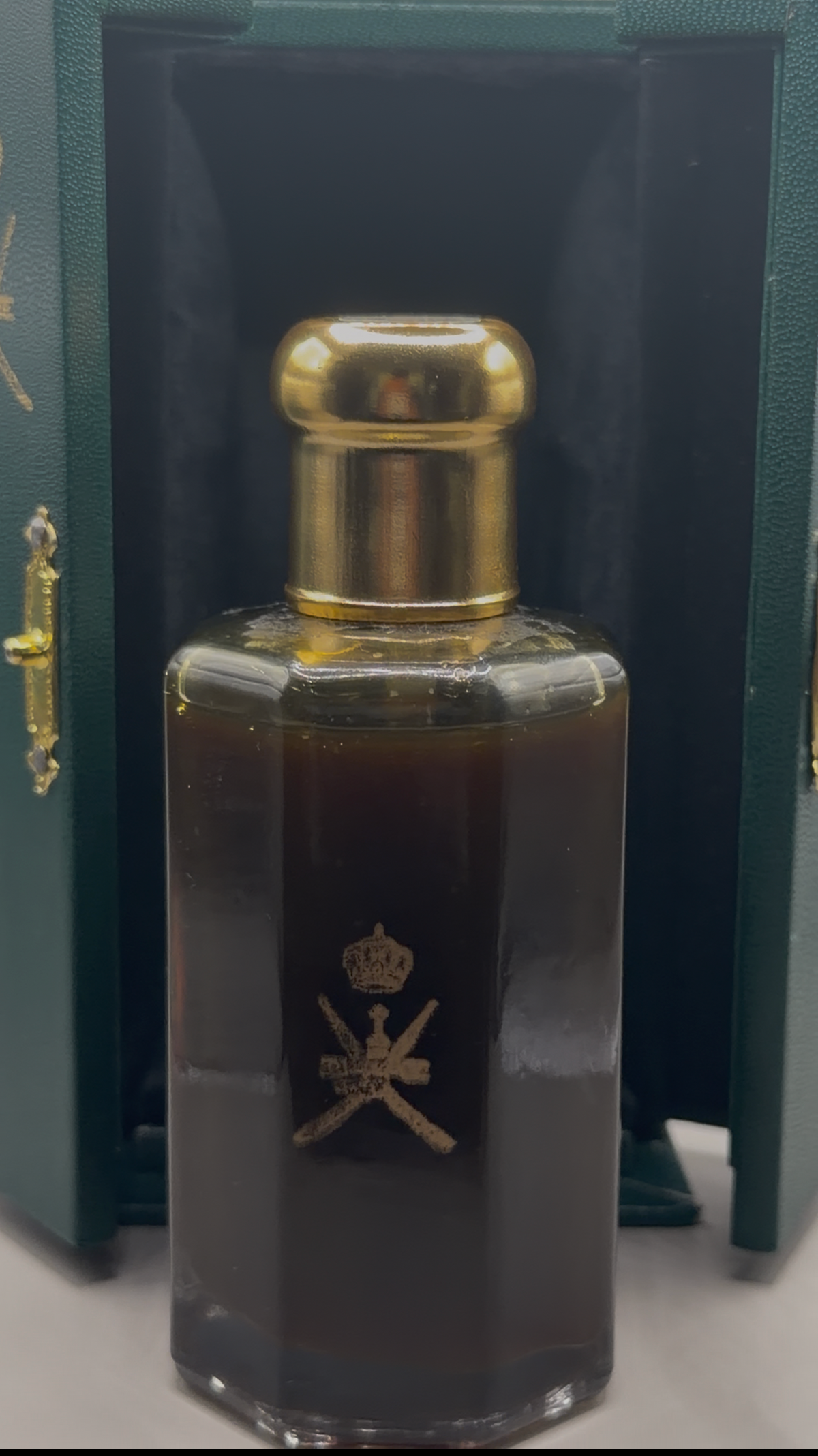 Royal Oud Rose — Vintage